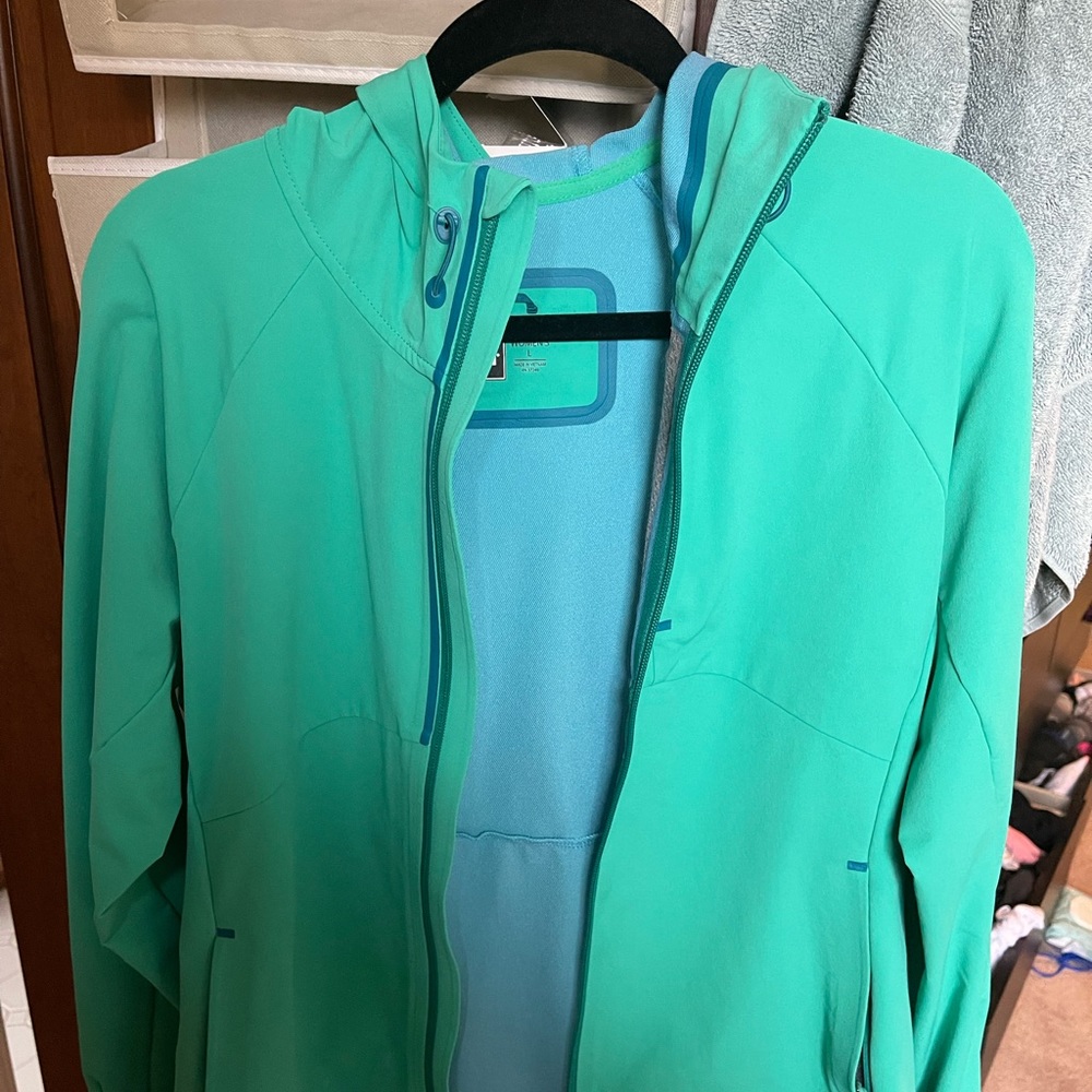 NWOT REI Light Weight water resistant Jacket - Size Large